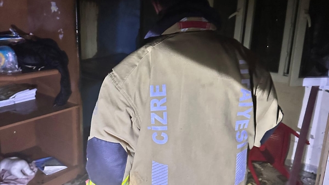 Cizre'de yangın çıkan evde hasar oluştu