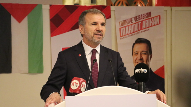 Saadet Partisi Genel Başkan Yardımcısı Doğan, Adana'da vatandaşlarla bir araya geldi