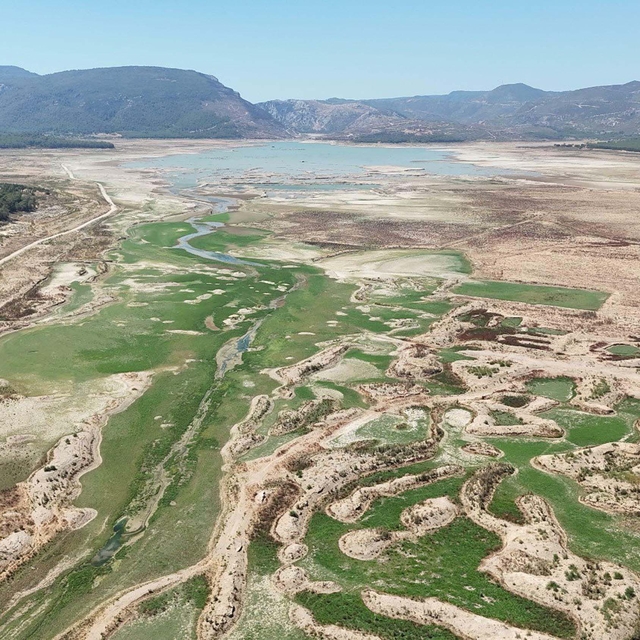 Tahtalı Barajı'nın doluluk oranı, yüzde 4,60 ile 17 yılın en düşük seviyesi...