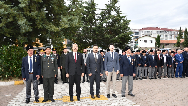 Vezirköprü'de 19 Eylül Gaziler Günü kutlandı