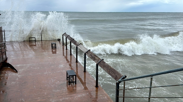 Ordu'da kuvvetli rüzgar; dalga boyu 5 metreye ulaştı