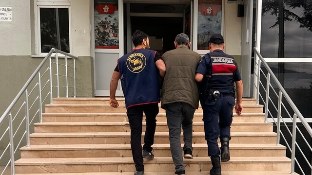 Tokat'ta 17 yıl kesinleşmiş hapis cezası bulunan firari yakalandı