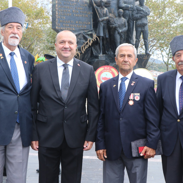 Çınarcık'ta Gaziler Günü törenle kutlandı