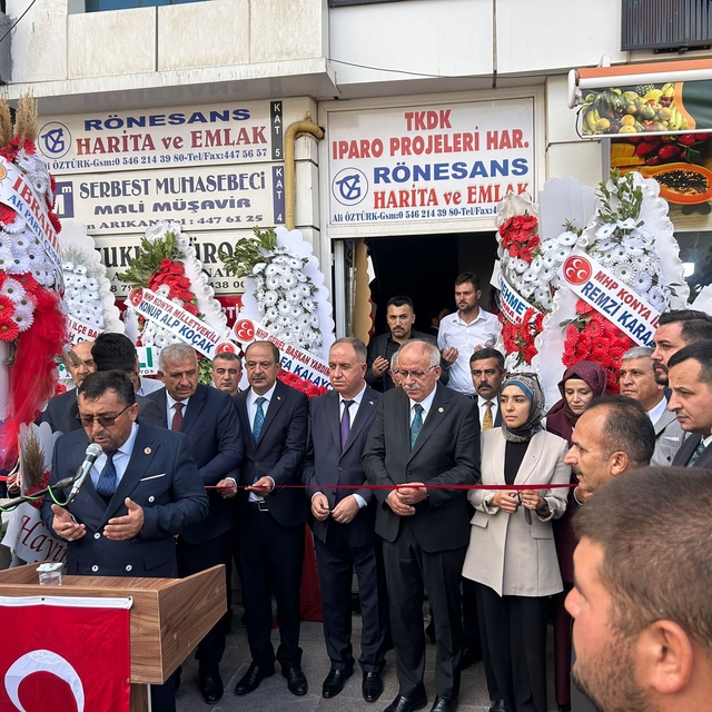 MHP Genel Başkan Yardımcısı Kalaycı, partisinin Çumra ilçe teşkilat binasın...