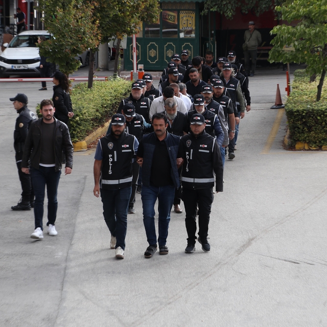 Eskişehir'de tefeci operasyonu; 10 gözaltı