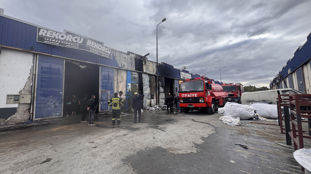 Kayseri'de 3 iş yeri yangında hasar gördü