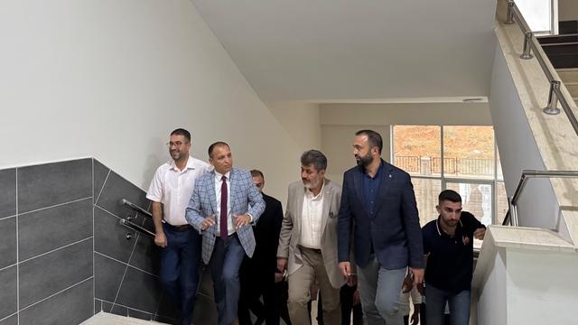 AK Parti Kahramanmaraş Milletvekili Debgici, okul inşaatında incelemede bulundu