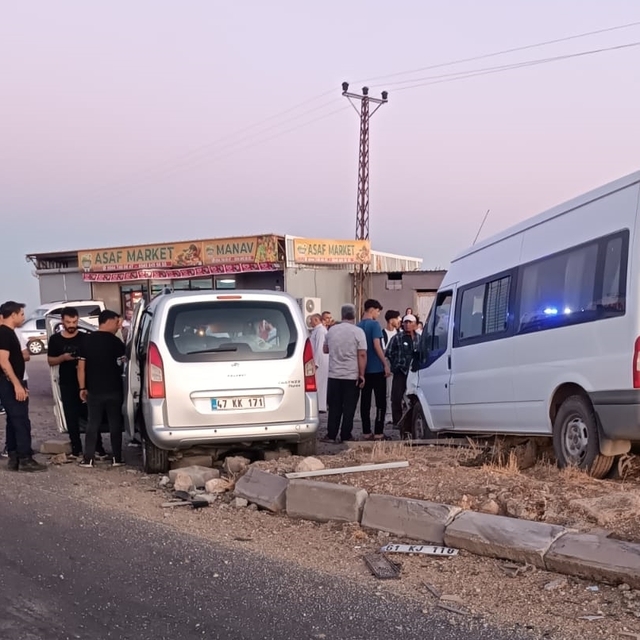 Mardin'de zincirleme trafik kazasında 9 kişi yaralandı