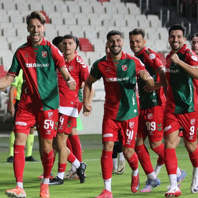 Karşıyaka taraftarıyla Balıkesir önünde buluşuyor