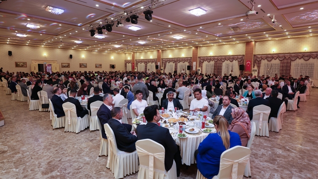 Mardin Valisi Akkoyun, şehit yakınları ve gazilerle bir araya geldi