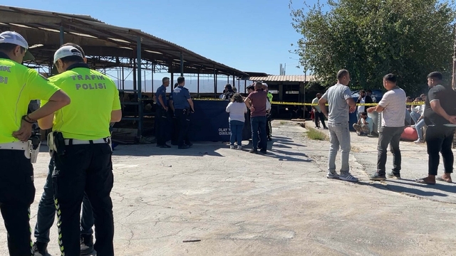 Süt kamyonunun çarptığı 3 yaşındaki çocuk öldü