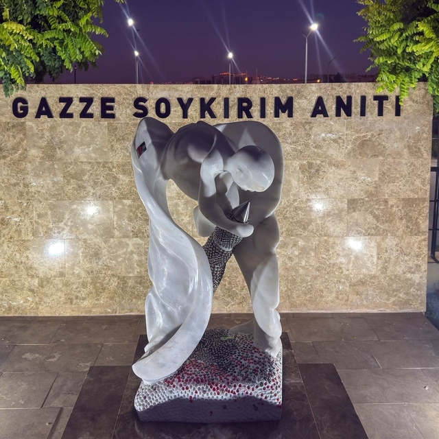 Mardin'de üniversite kampüsüne 'Gazze Soykırım Anıtı' dikildi