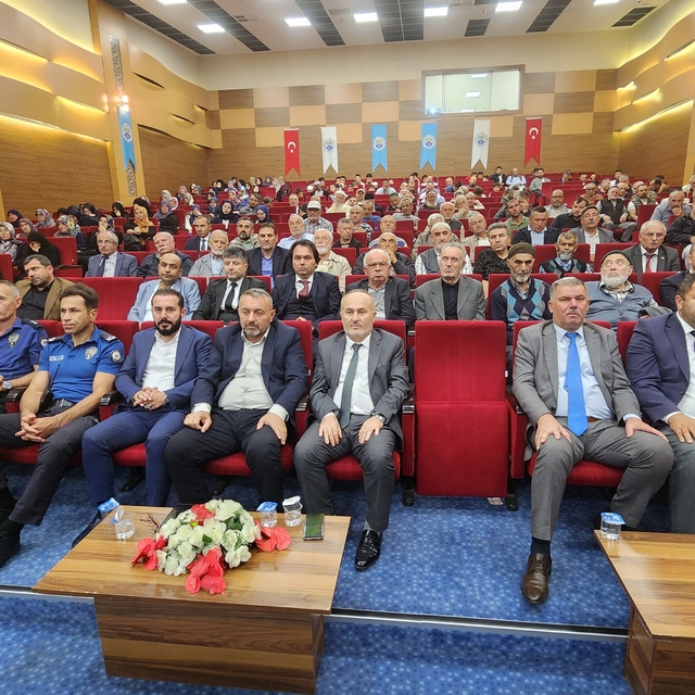 Suluova'da "Peygamberimiz ve Aile Ahlakı" konulu konferans düzenlendi