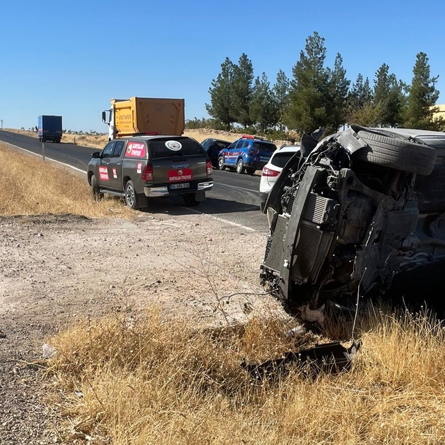 Siirt'te devrilen cipin sürücüsü yaralandı