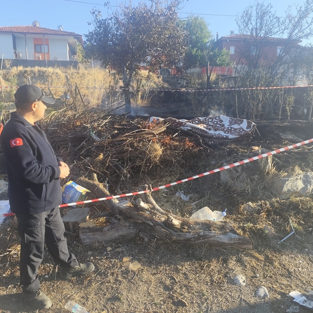 Çorum'da bahçesindeki otları yakarken alevlerin içinde kalan kişi öldü