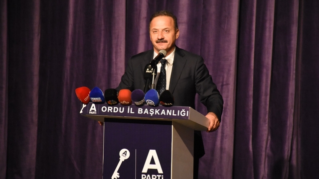 Yavuz Ağıralioğlu: Bu yönetimde 1 trilyon dolarlık savrulma var