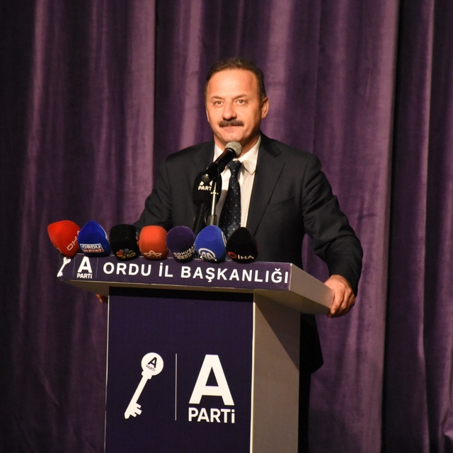 Yavuz Ağıralioğlu: Bu yönetimde 1 trilyon dolarlık savrulma var