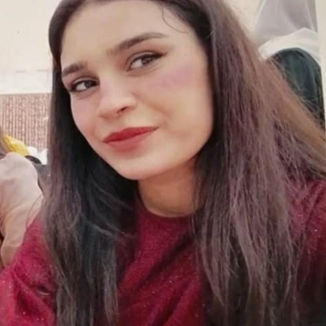 Şarampole devrilen servis minibüsünde yaralanan liseli İlaynur, kurtarılama...