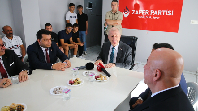 Zafer Partisi Genel Başkanı Özdağ, Adana'da temaslarda bulundu