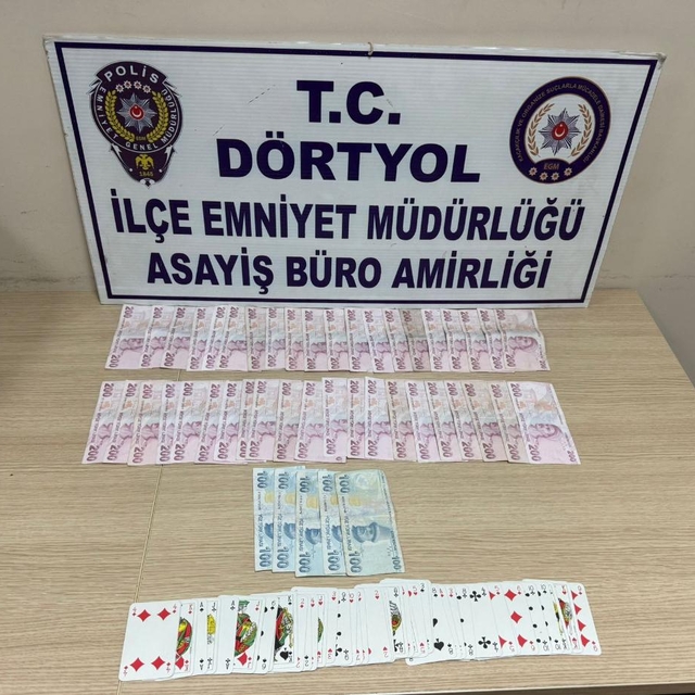 Hatay'da kumar oynayan 13 kişiye 120 bin 211 lira ceza kesildi