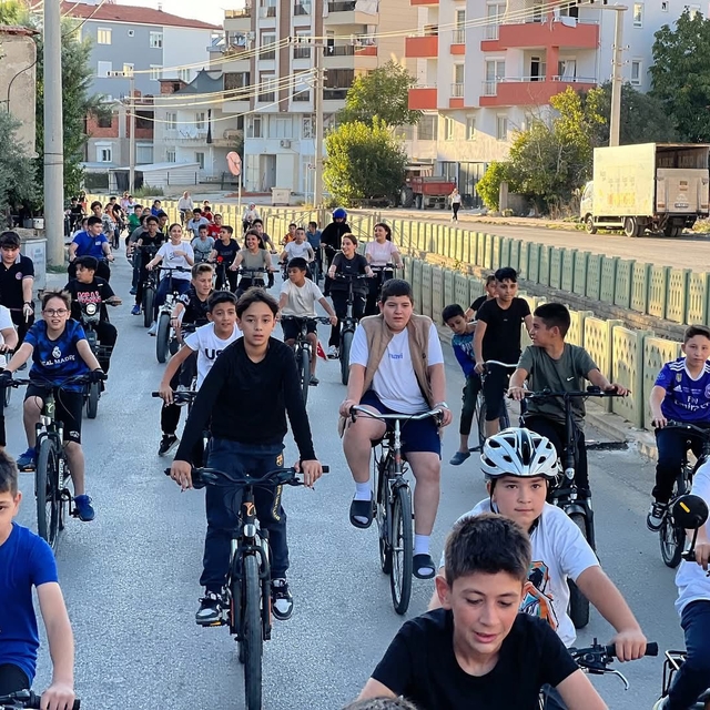 Burdur'da "Bisikletini Al Gel" etkinliği düzenlendi