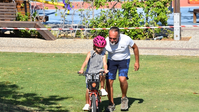 Fethiye'de Avrupa Hareketlilik Haftası kapsamında çocuklar bisiklet sürdü