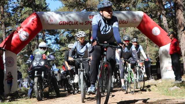 Kartalkaya faciasında ölenlerin anısına spor etkinliği