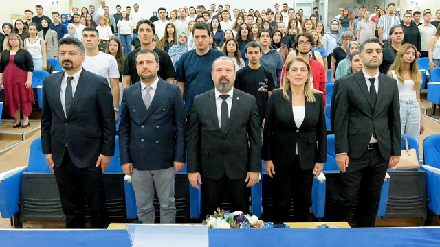 Kırklareli Üniversitesinde akademik yıl açılış töreni düzenlendi