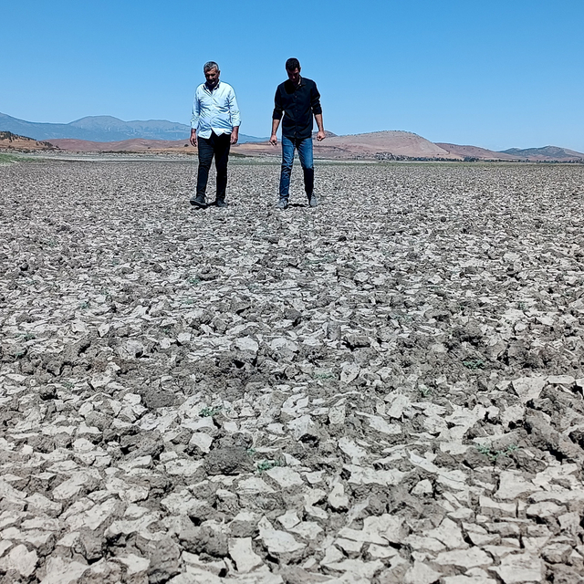 Barajda su seviyesi düştü, Hamamlar Höyüğü gün yüzüne çıktı
