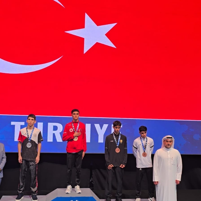 Milli sporcu Mert Güney, "Gençler Dünya Muaythai Şampiyonası"nda birinci ol...