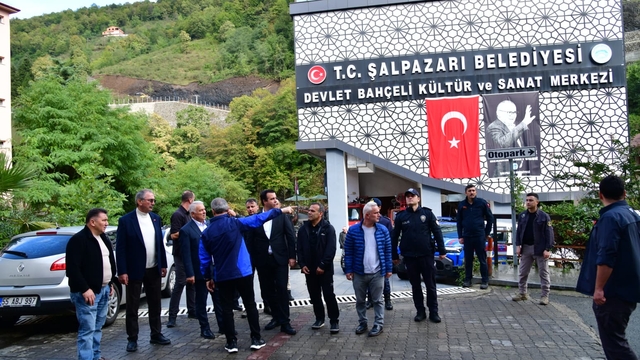 Trabzon Valisi Yıldırım, Şalpazarı ilçesinde incelemede bulundu