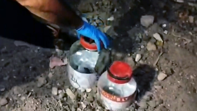 Kavanozdaki esrarı bahçeye gömmüşler