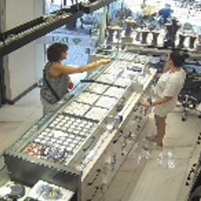 Mersin'de kuyumcularda sahte altın bozduran 4 şüpheli yakalandı