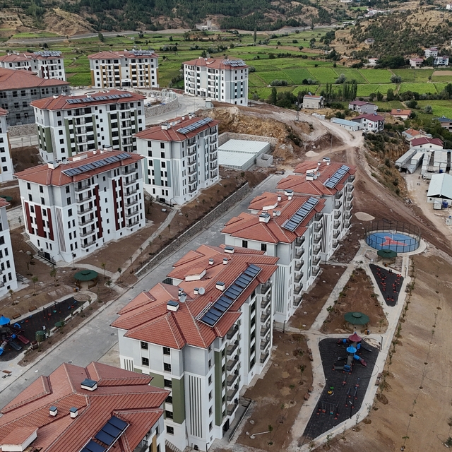 Adıyaman'ın Çelikhan ilçesinde deprem konutlarında sona gelindi