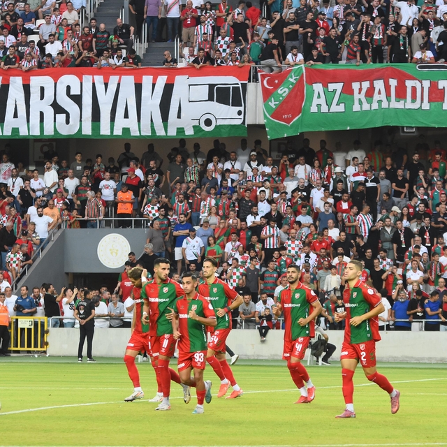 Karşıyaka sezona 3'te 3 ile başladı