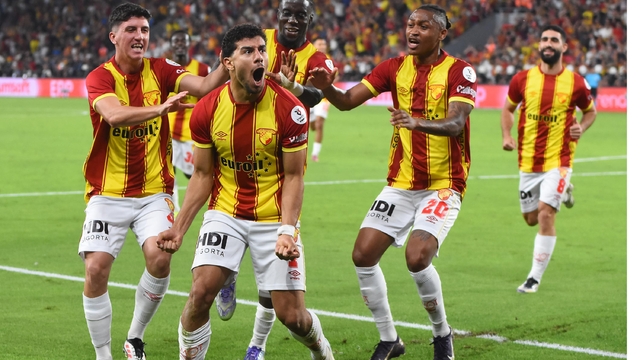 Göztepe zirveye çok yakın