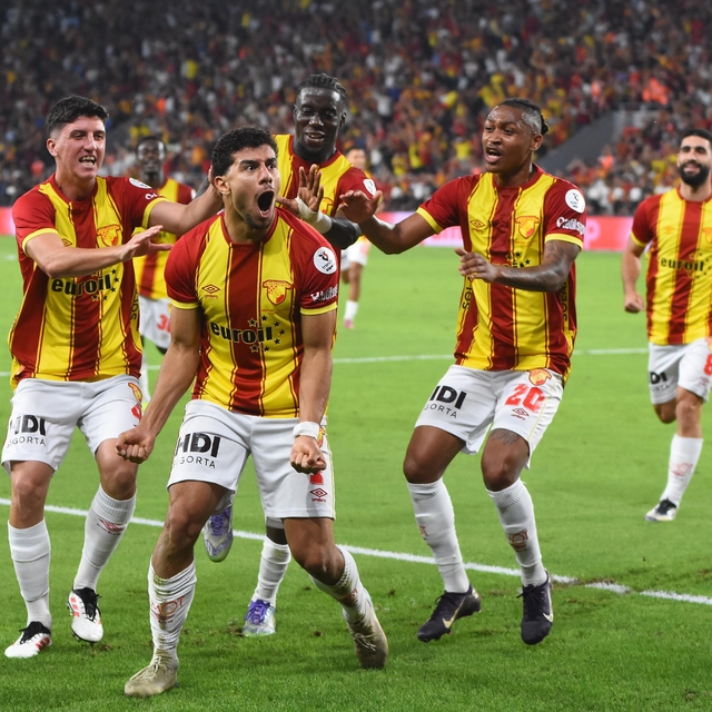 Göztepe zirveye çok yakın