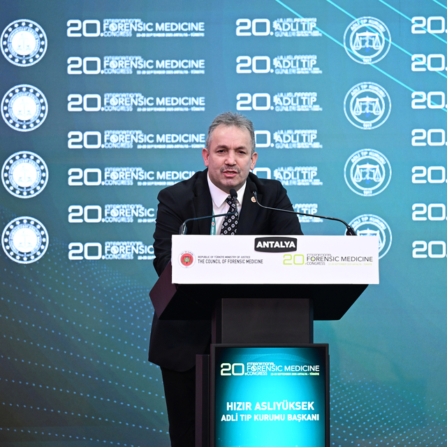 Adli Tıp Kurumu Başkanı Aslıyüksek, Uluslararası 20. Adli Tıp Günleri'nde k...