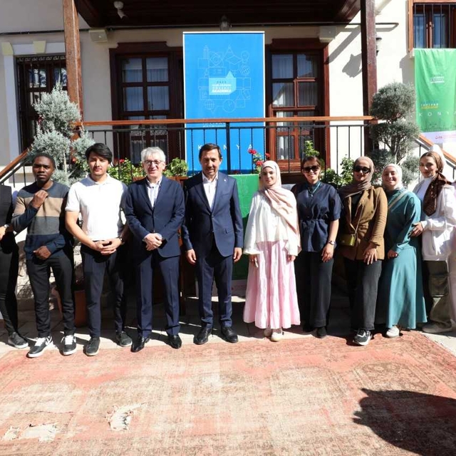Konya'da "Geleneksel Türk Sanatları Öğrenci Sergisi" açıldı