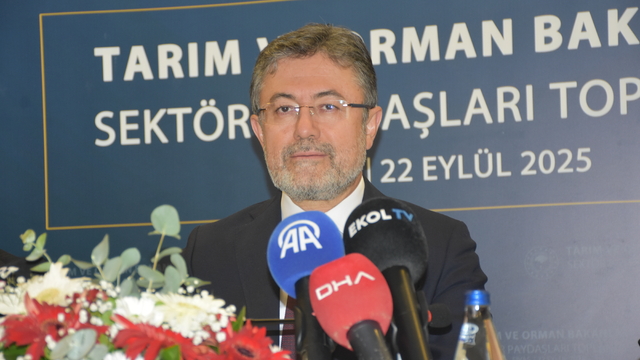 Bakan Yumaklı: Çocuklarımıza tarımı ve ormanı sevdirmek artık milli bir görev (2)