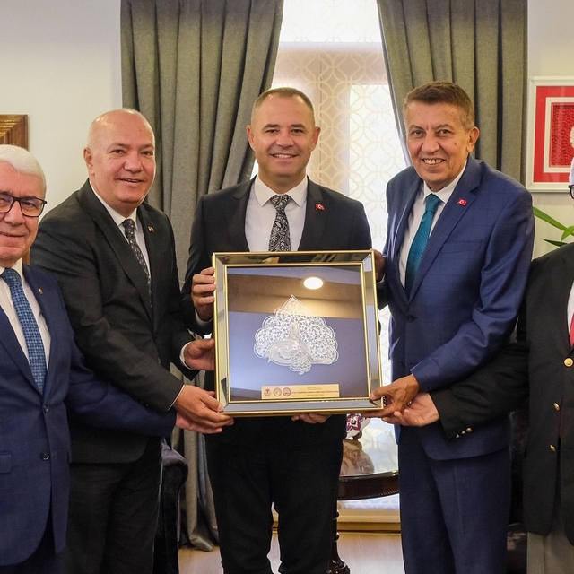 Kırklareli'nde "Yılın Ahisi" seçilen Tekin'den ziyaretler