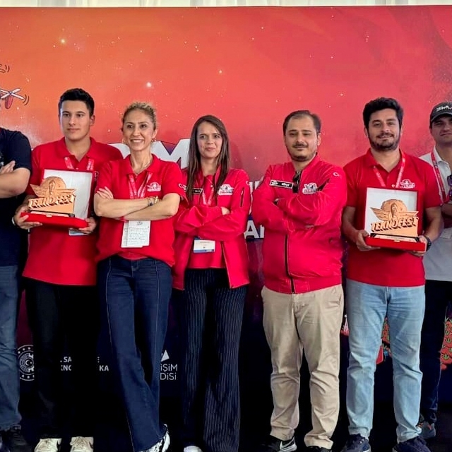ÇOMÜ AgriDetect Takımı'na TEKNOFEST 2025'ten iki ödül