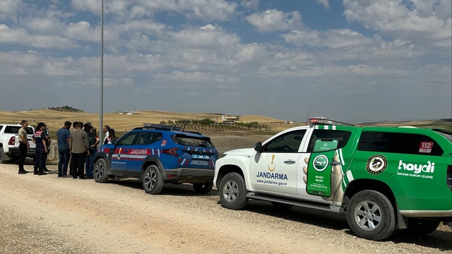 Diyarbakır'da Pamukçay Baraj Gölü'nden borularla kaçak yoldan su alındığı tespit edildi