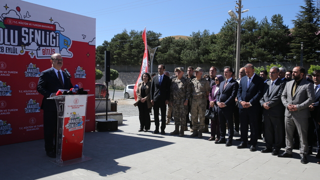 Bitlis'te "Bir Anadolu Şenliği" başladı