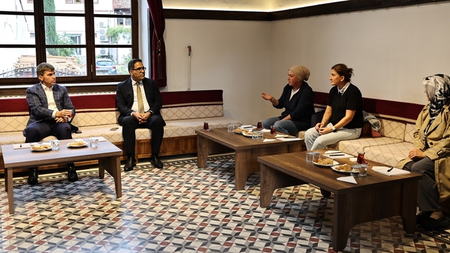 Amasya Valisi Bakan, kadın kooperatifleri temsilcileriyle bir araya geldi