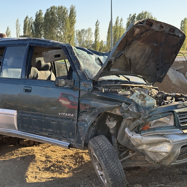 Kahramanmaraş'ta devrilen cipteki 3 kişi yaralandı