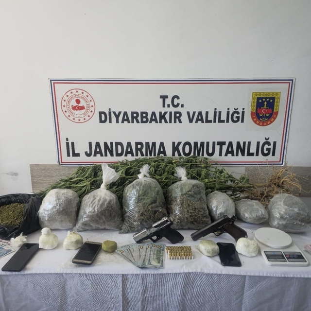 Diyarbakır'da uyuşturucu operasyonlarında 36 kişi hakkında işlem yapıldı
