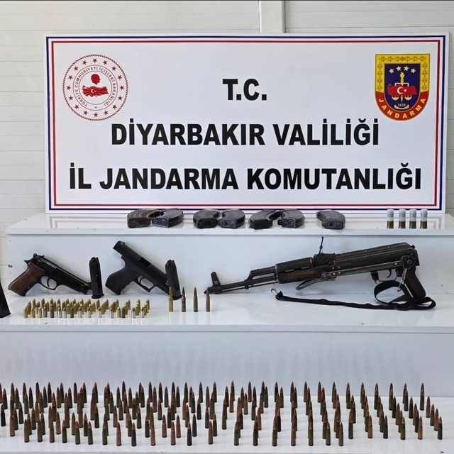 Diyarbakır'da kaçakçılık operasyonlarında 50 şüpheli yakalandı