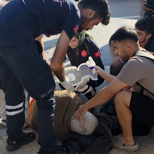 Sakarya'da 4 aracın karıştığı kazada 6 yaralı