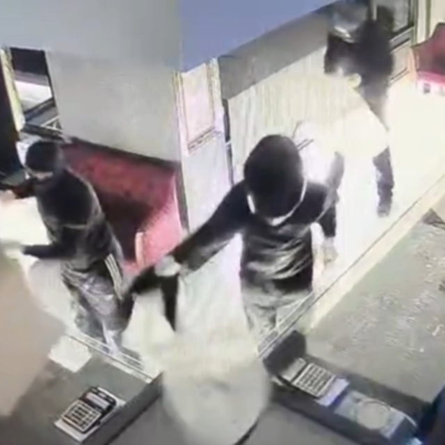 Kuyumcu dükkanından 16 milyon liralık altın çalan 4 şüpheliye tutuklama